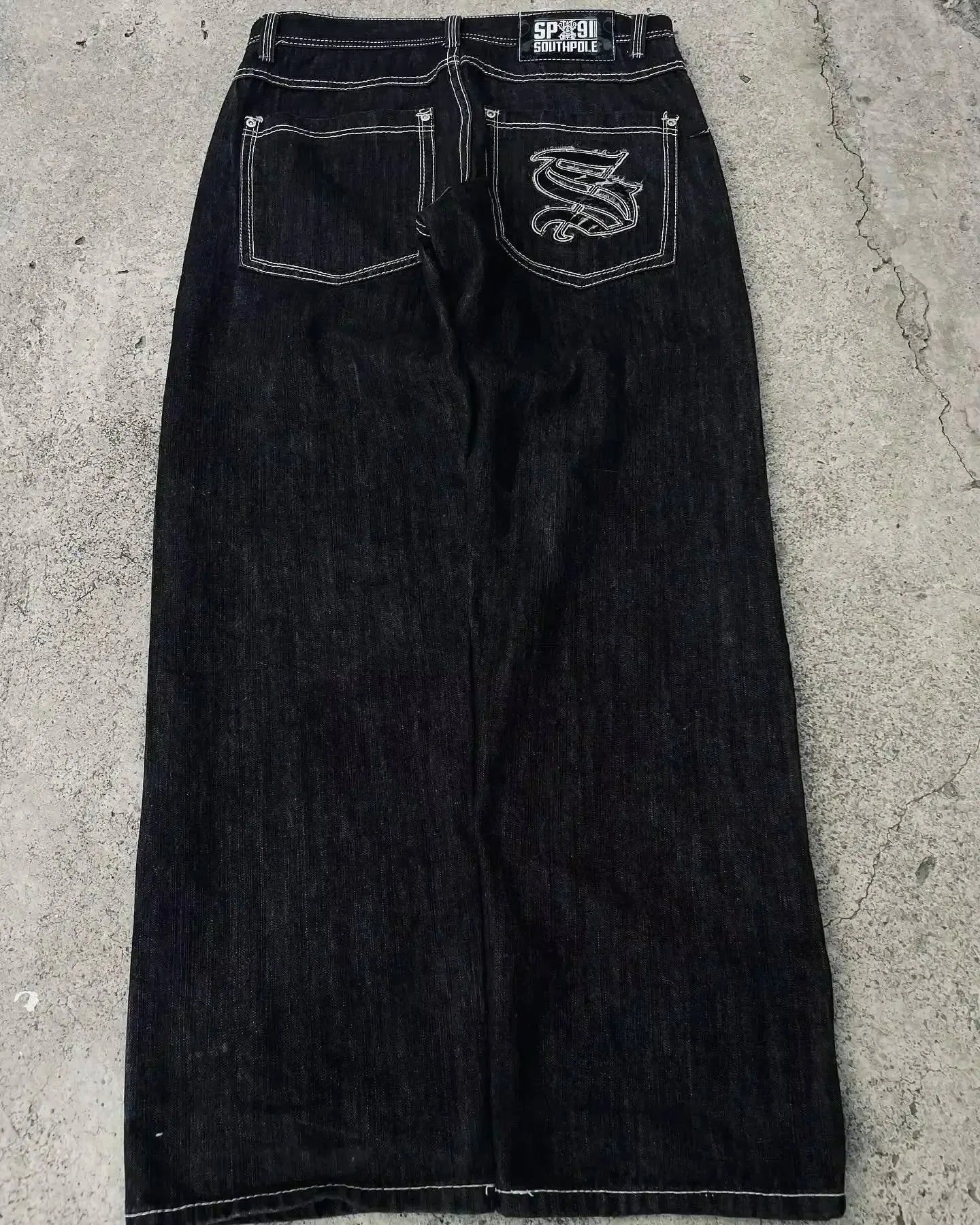 baggy pants